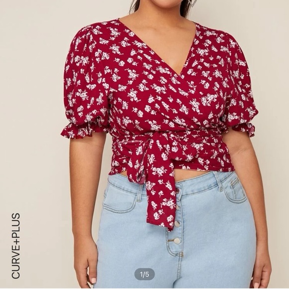 V-NECK FLORAL TIE FRONT BLOUSE - Picture 1 of 3